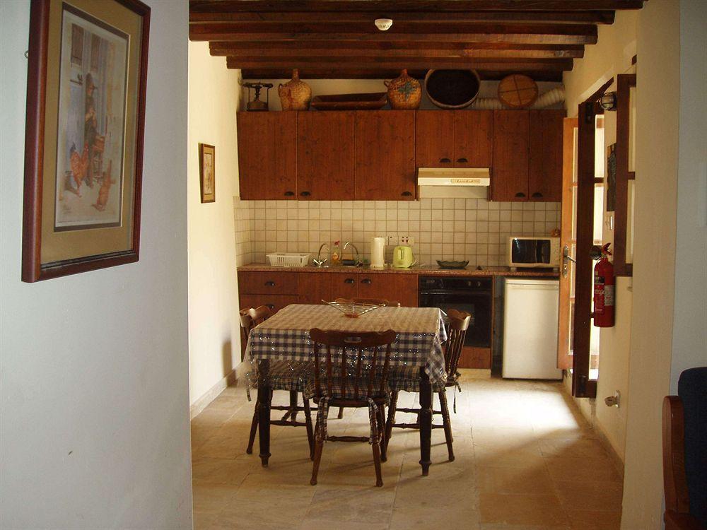 Niovi House Apartment Тохни Екстериор снимка