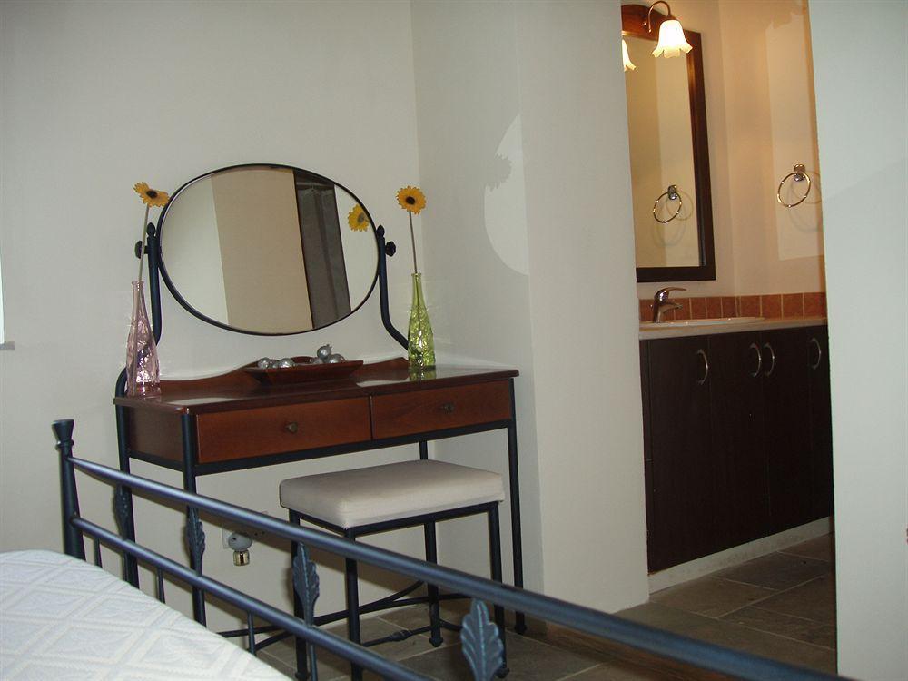 Niovi House Apartment Тохни Екстериор снимка